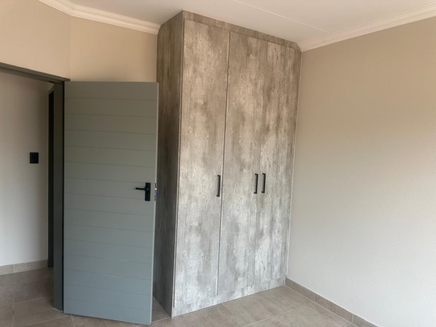 To Let 3 Bedroom Property for Rent in Waterval East North West